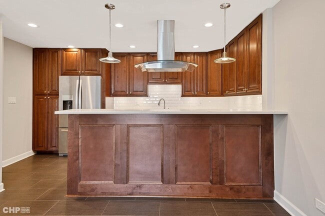 Building Photo - 201 Thames Pkwy