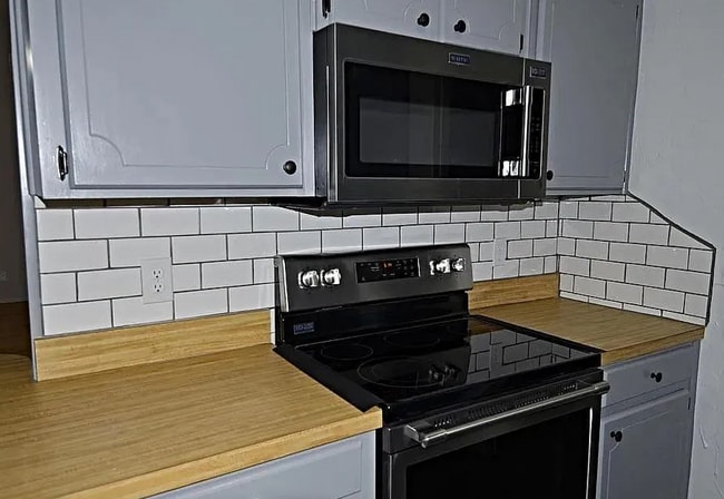Building Photo - 3 bed 2 bath in Midway ISD