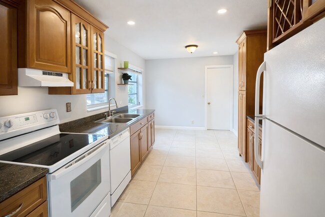 Building Photo - 4190 Pine Green Run