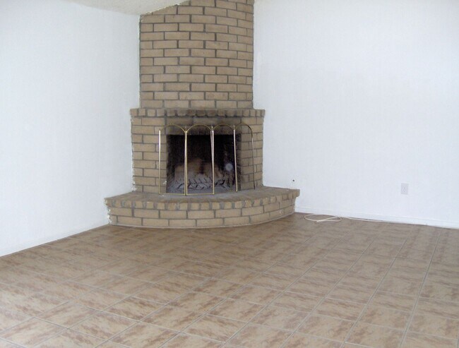 Building Photo - 5135 Pinto Pl