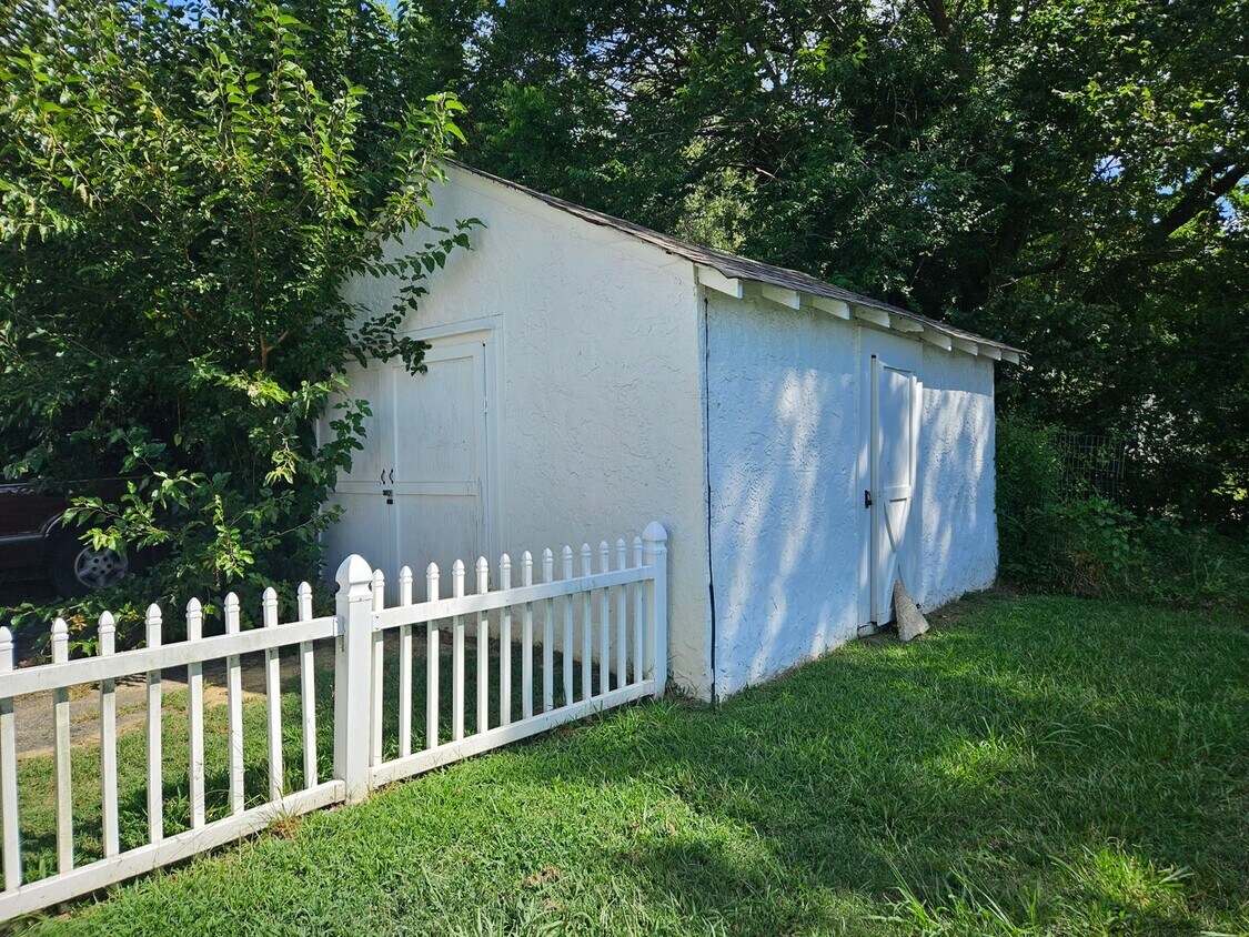 Foto del edificio - 3 bedroom Cape - Hopewell, VA