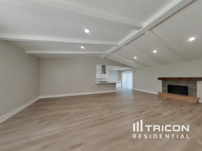 Foto del edificio - 9330 Highmeadow Dr