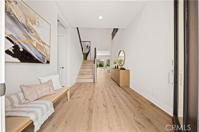 Building Photo - 271 Huckleberry