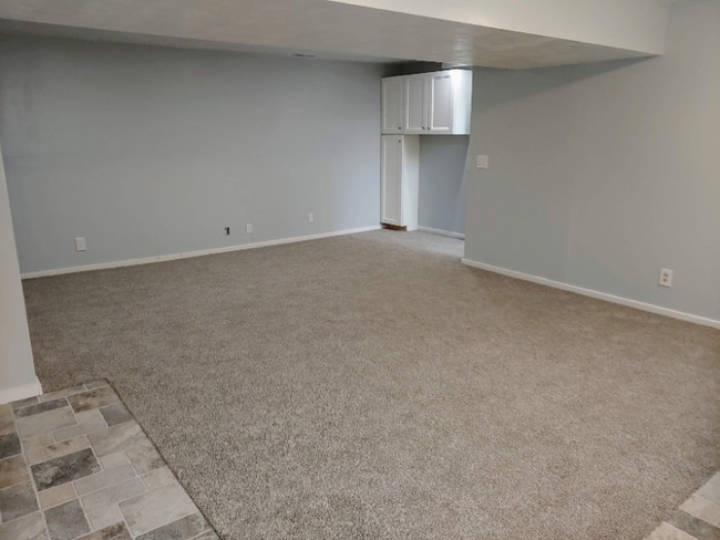 Building Photo - 333 E 300 N