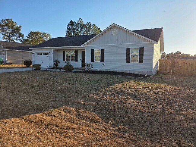 Foto del edificio - Quiet Neighborhood Charm with Easy Access to Swansboro & the Coast