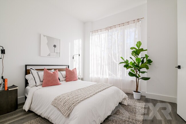 Foto del edificio - 3321 Glenwood Rd