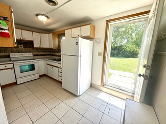 Building Photo - 620 E Seerley Blvd