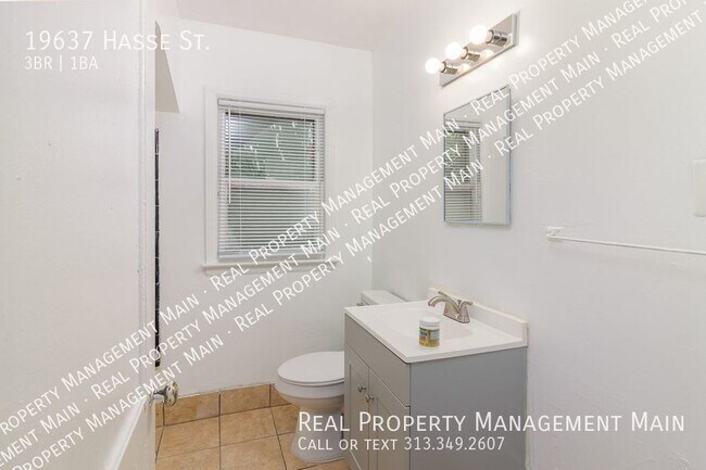 Building Photo - 3 Bed 1 Bath on Hasse