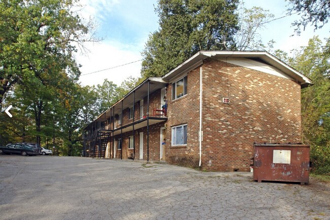Building Photo - 3935 Linden Ave