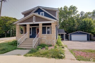 Building Photo - 1302 S State St