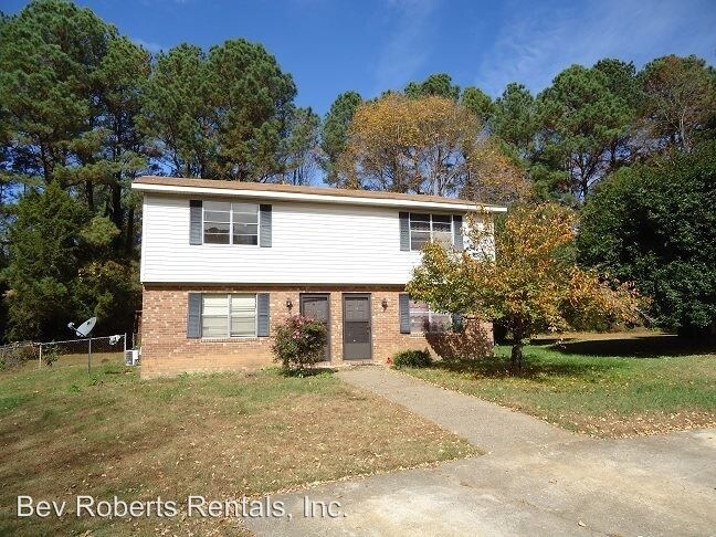 Primary Photo - 2 br, 1.5 bath House - 100 Rainbow Court