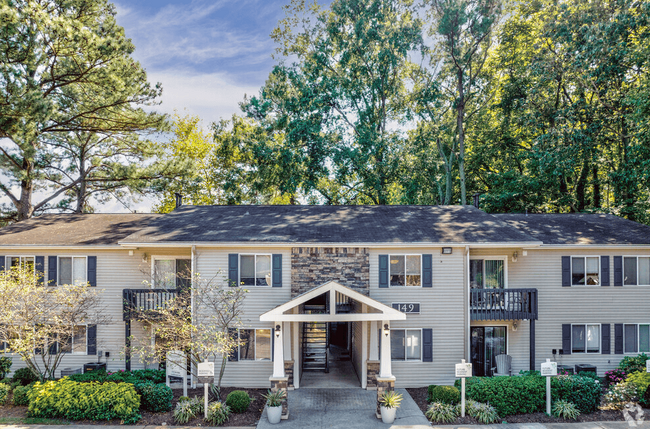 Building Photo - Woodshire Apartments