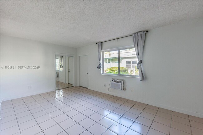 Building Photo - 1247 Marseille Dr