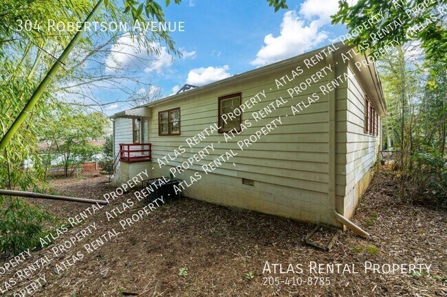 Building Photo - 304 Robertson Ave