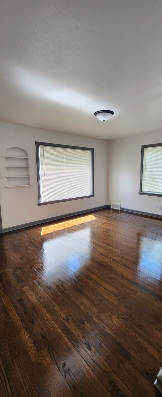 Foto del edificio - 4313 N 54th St