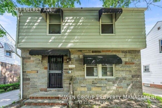 Building Photo - 15803 Delrey Ave