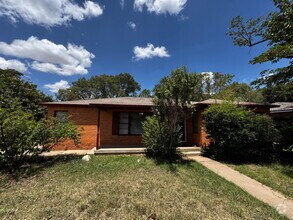 Building Photo - 3808 23rd St