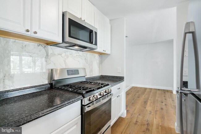 Foto del edificio - 206 Hickory Ct