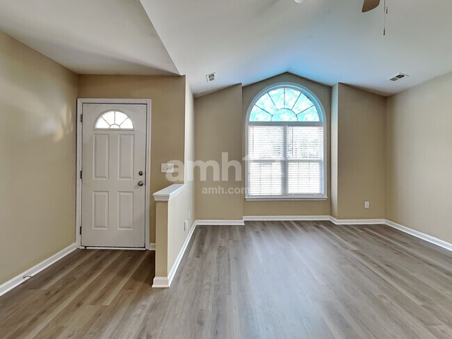 Building Photo - 505 Groveton Trl
