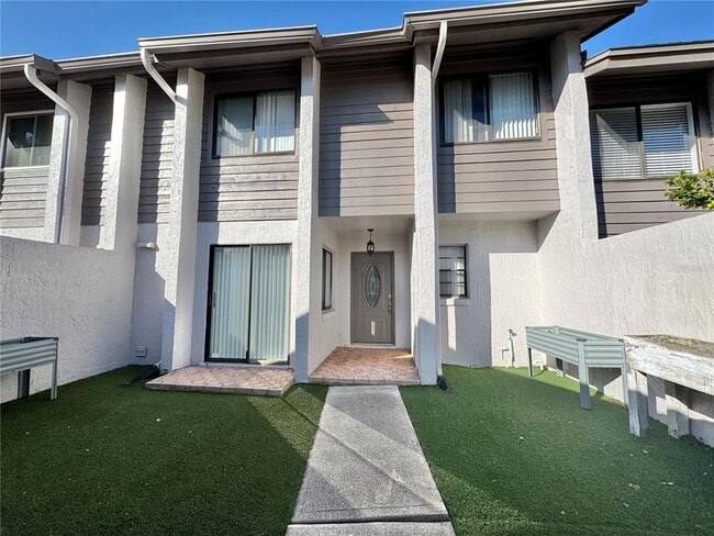 Building Photo - 120 Olive Tree Cir