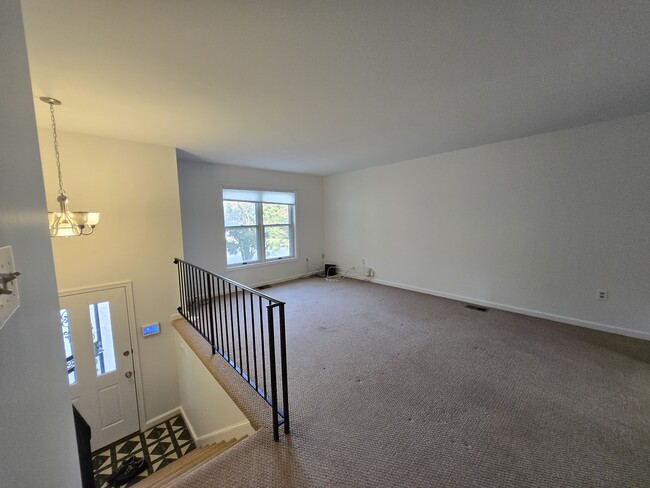 Building Photo - 5801 Harrison Ave