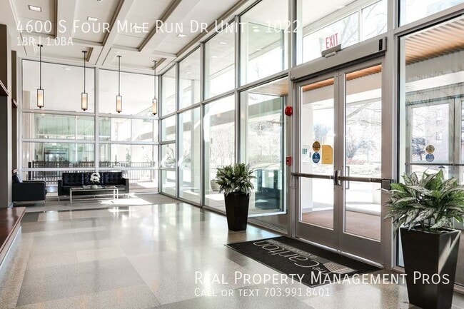 Building Photo - Luxurious 10th Floor Condo- Creekside Balc...