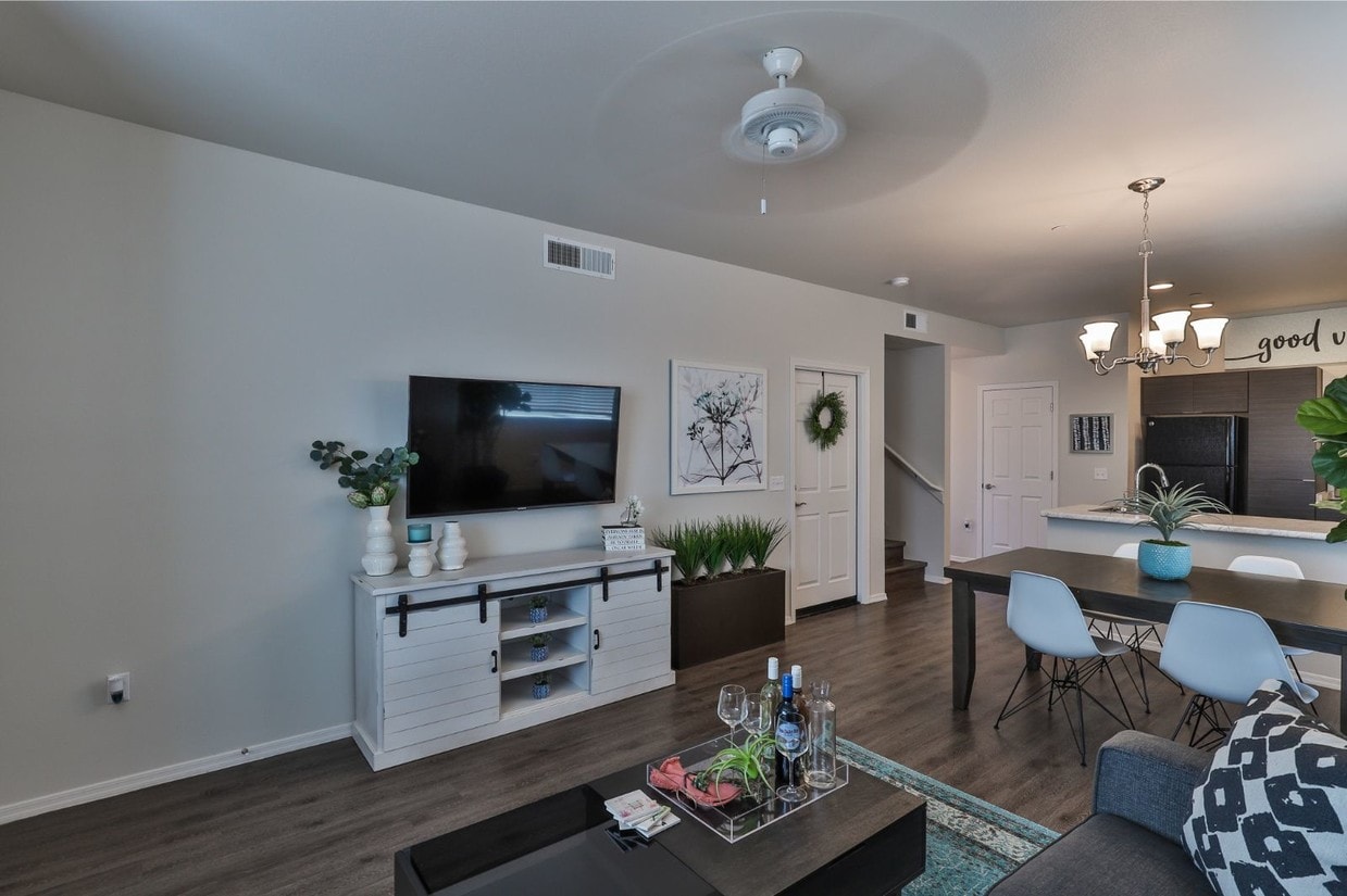 San Mateo Townhomes Apartments Phoenix, AZ