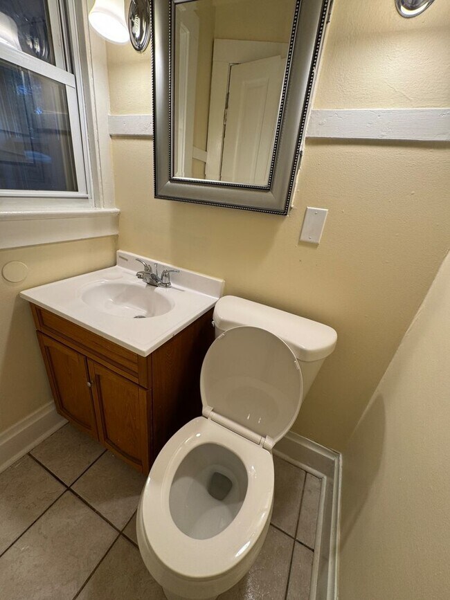 Foto del edificio - Beautiful Large Home for rent