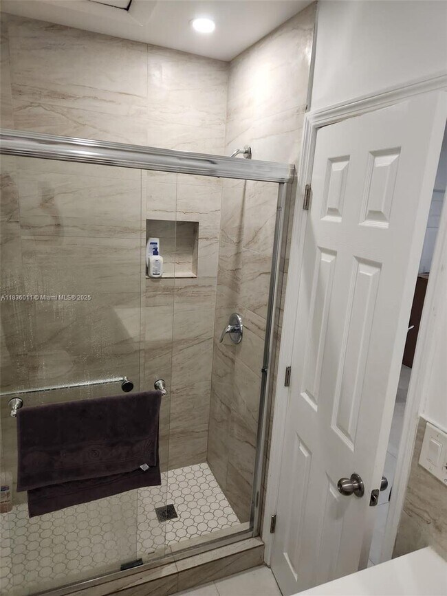 Foto del edificio - 2165 SW 47th St