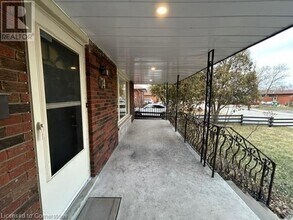Building Photo - 74 Bellingham Dr