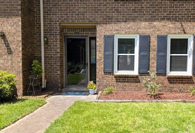Building Photo - 11531 Jade Ln SE
