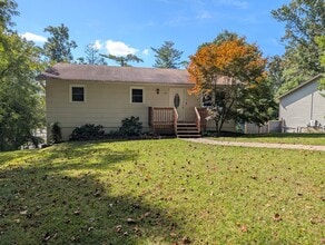 Building Photo - 96 Appian Way