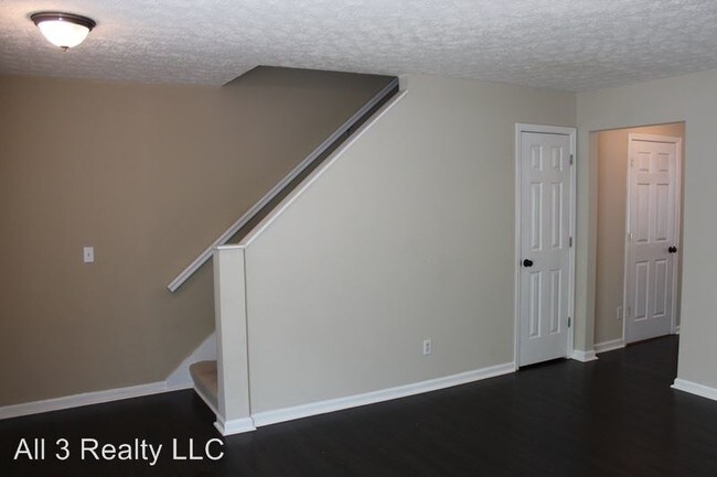 Building Photo - 5599 Fair Creek Way