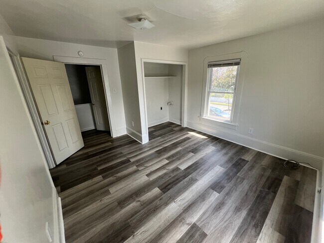 Building Photo - 1615 Loudon Ave NW