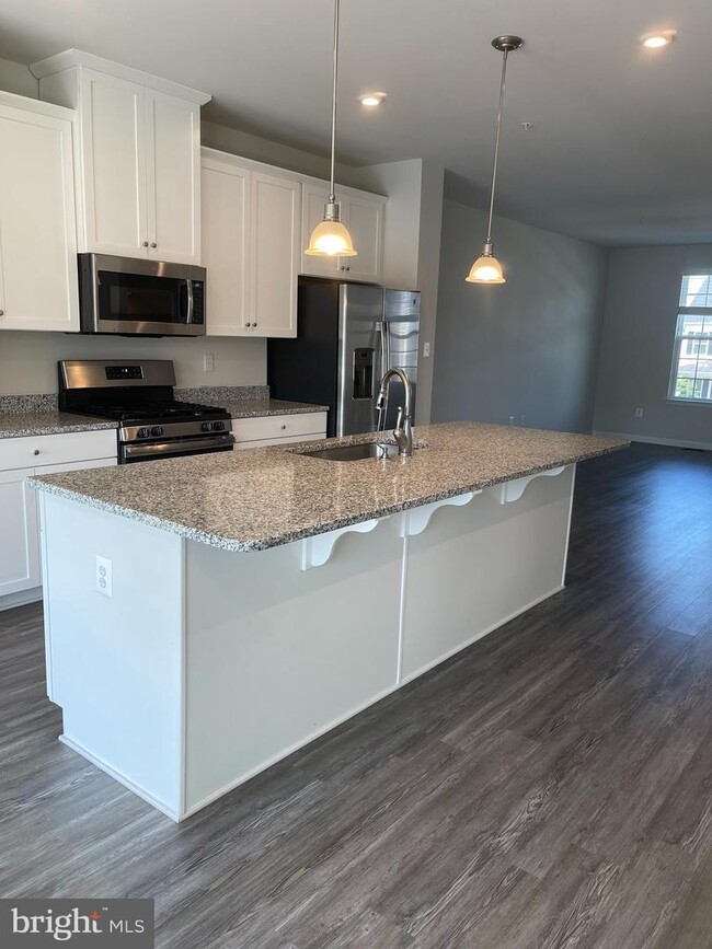 Building Photo - 4521 Landsdale Pkwy