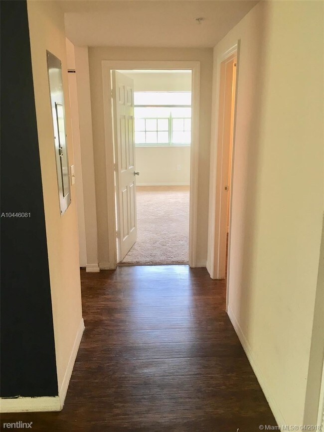 Building Photo - 2 br, 2 bath Apartment - The Marquesa