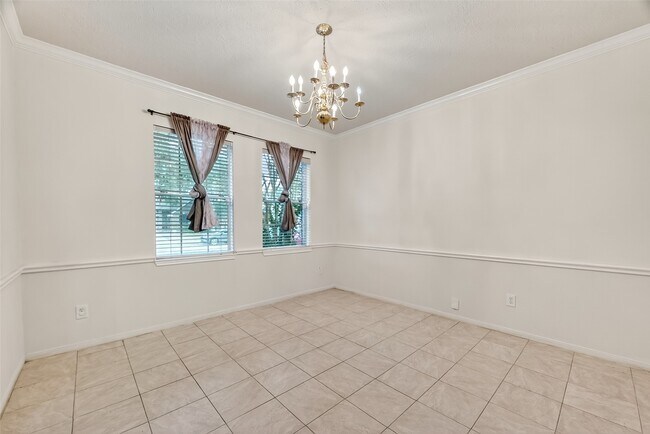 Building Photo - 3514 Parkshire Dr