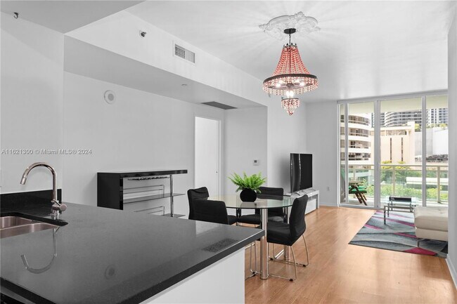 Foto del edificio - 950 Brickell Bay Dr