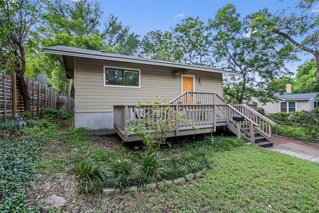 Building Photo - 2116 Glendale Pl