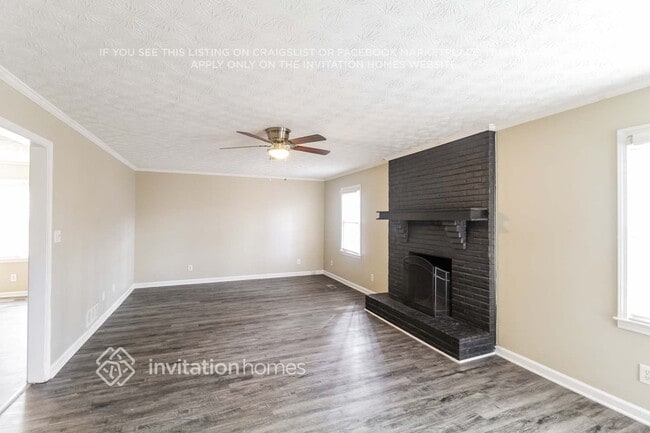 Building Photo - 1540 Sundale Dr