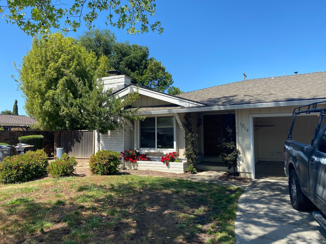 Foto principal - Quiet Sunnyvale Home