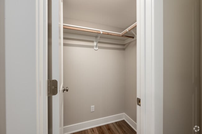 2BR, 2BA - 950SF - Primary Closet - Auburn West Apartments