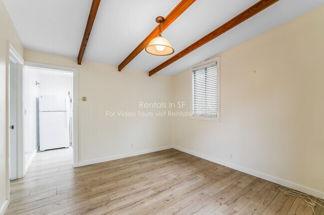 Building Photo - 315 Caselli Ave