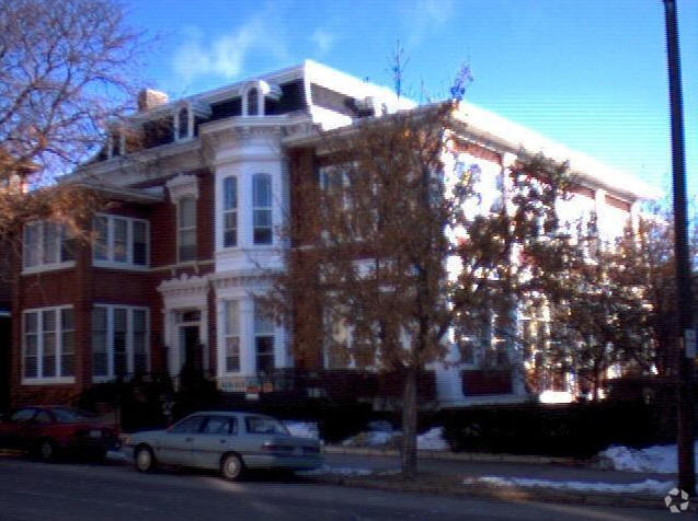 Building Photo - 1182 Locust St