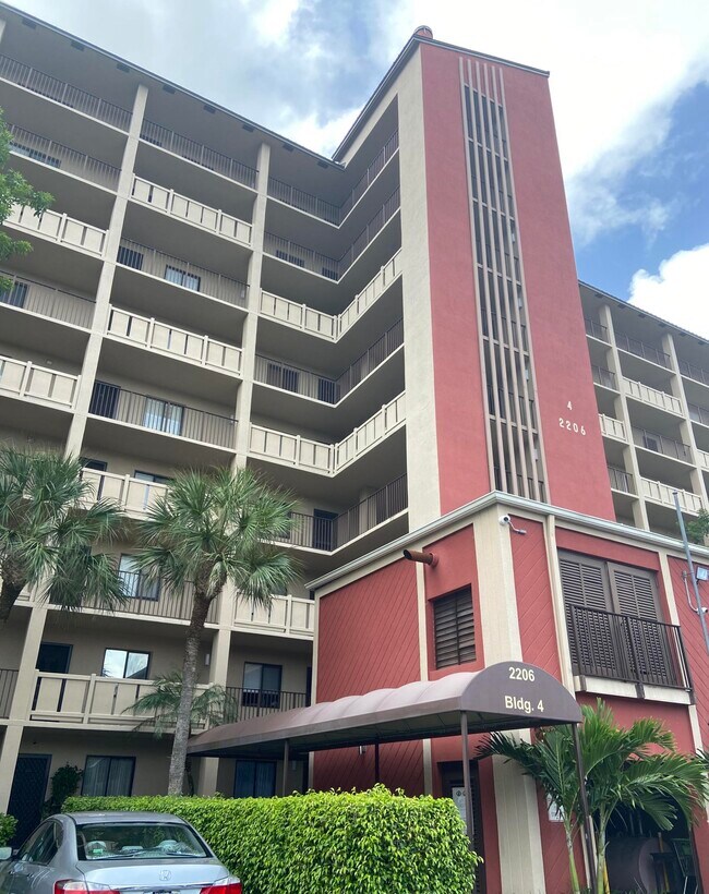 Foto del edificio - 2206 S Cypress Bend Dr