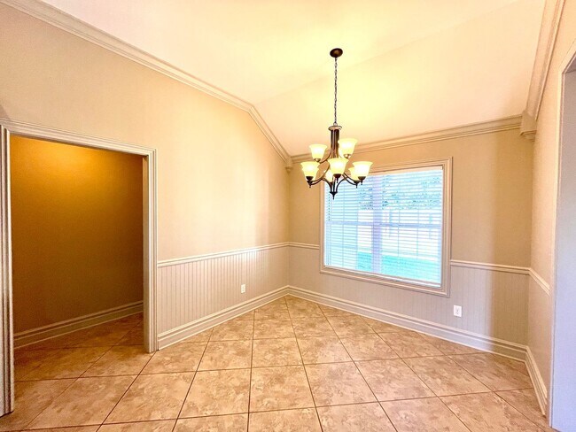 Building Photo - 5171 Abbott Cir