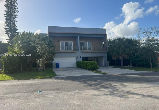 Foto del edificio - 1121 NE 23rd Terrace