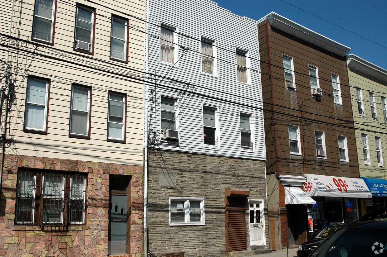 Building Photo - 811 Bergenline Ave