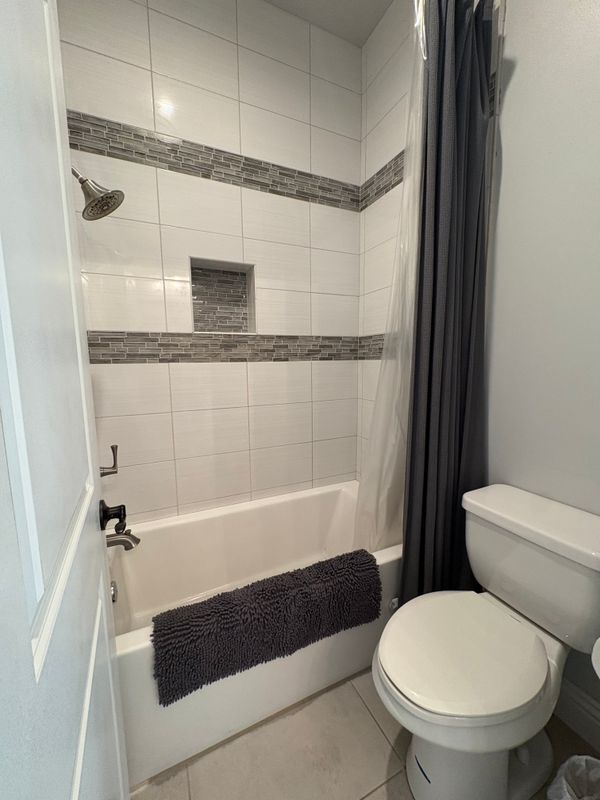 Foto del edificio - 250 Mt Rushmore Dr