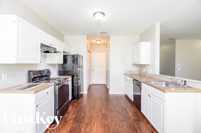 Foto del edificio - 2641 Yamada Ln